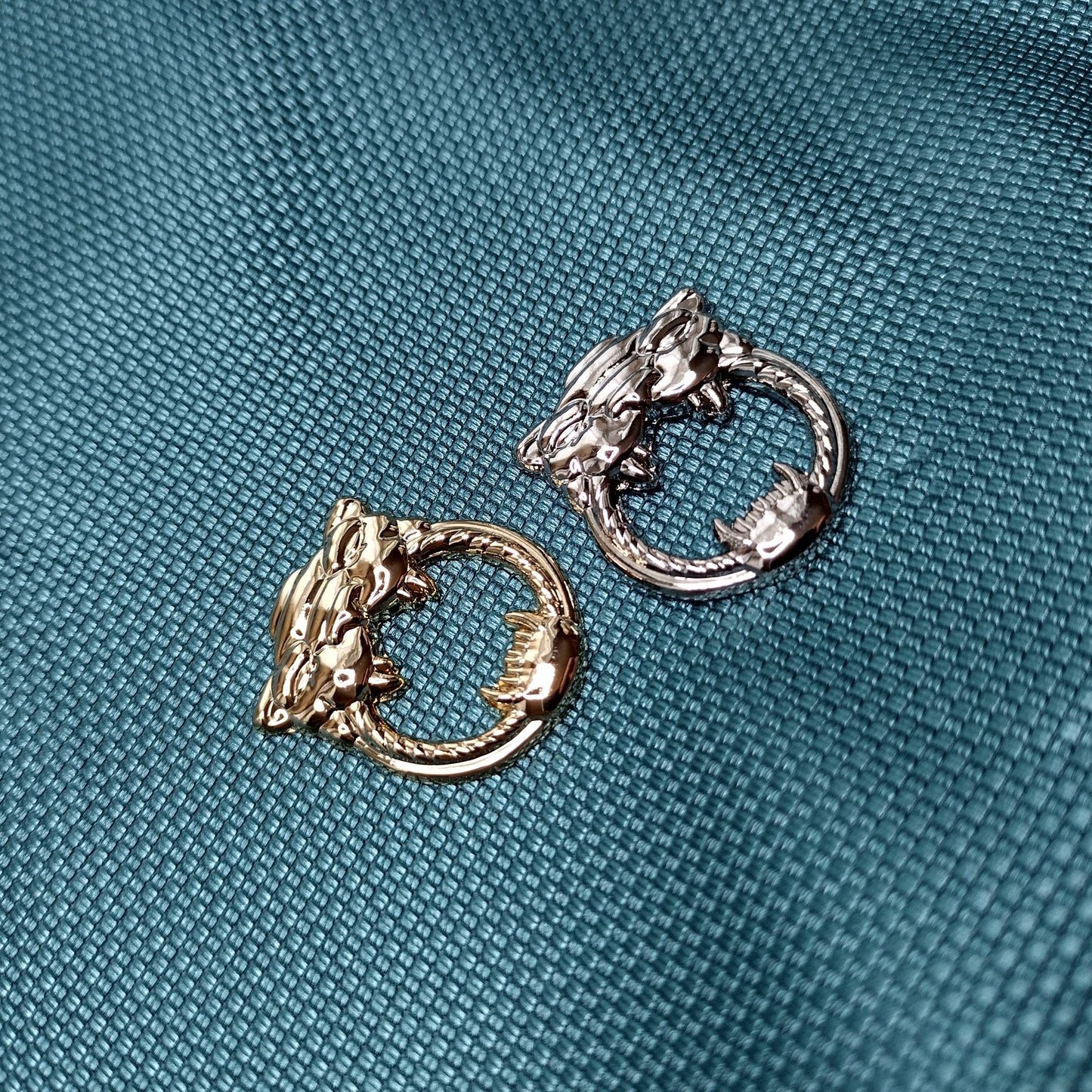 Fighting lion bracelet *blank charm*